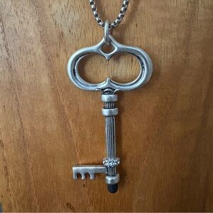 Chico’s Long Key Pendant Necklace